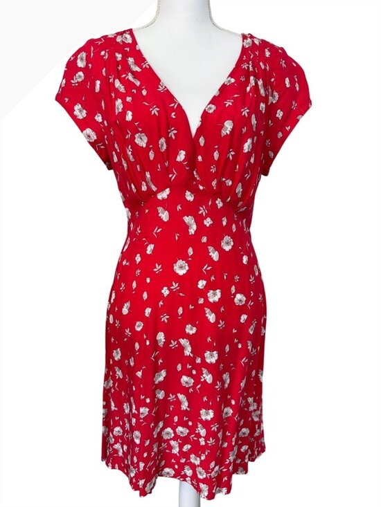 Free People Dresses & Skirts - Free People Red Floral Print Keyhole Back Dress 10 Travel Comfort Light Dining